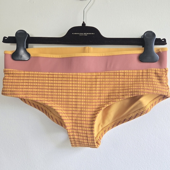 New Seea Naya Golden Stripe Swim Bikini Bottoms NWOT Size Small - Picture 8 of 11